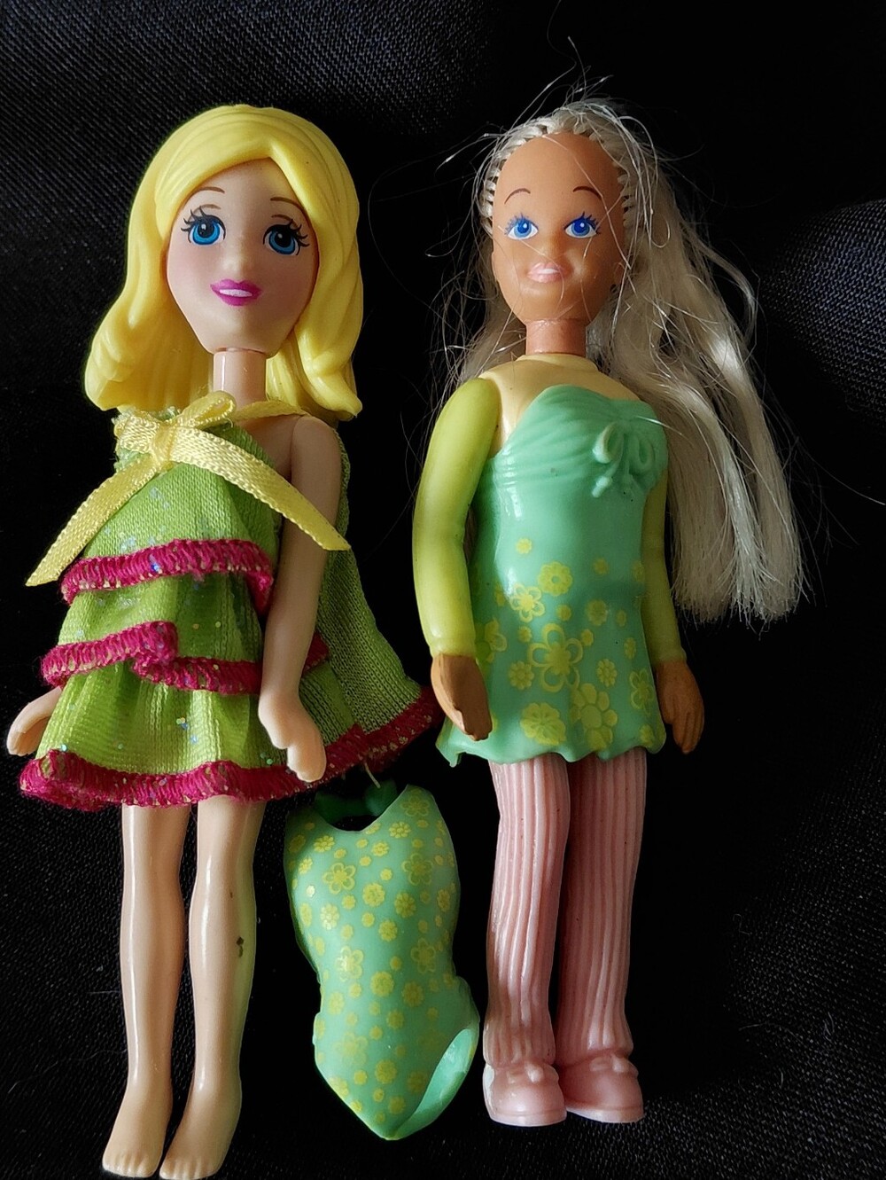 2 Little Dolls Polly Pocket Barbie Stacie